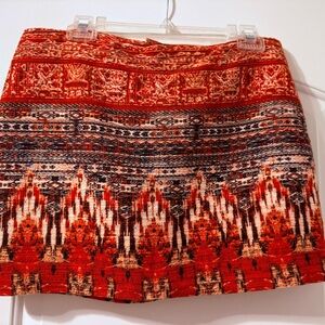 H&M Red and Black Geometric Mini Skirt